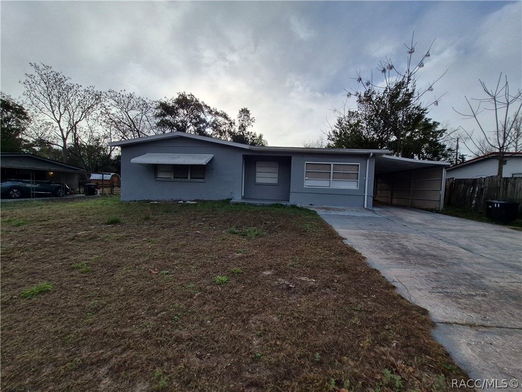 11 S Barbour Street, Beverly Hills, FL 34465