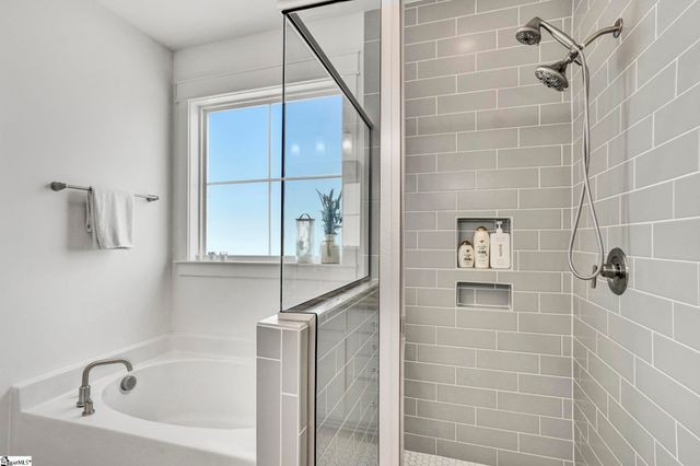 201 Deerview Trail, Simpsonville, SC 29680