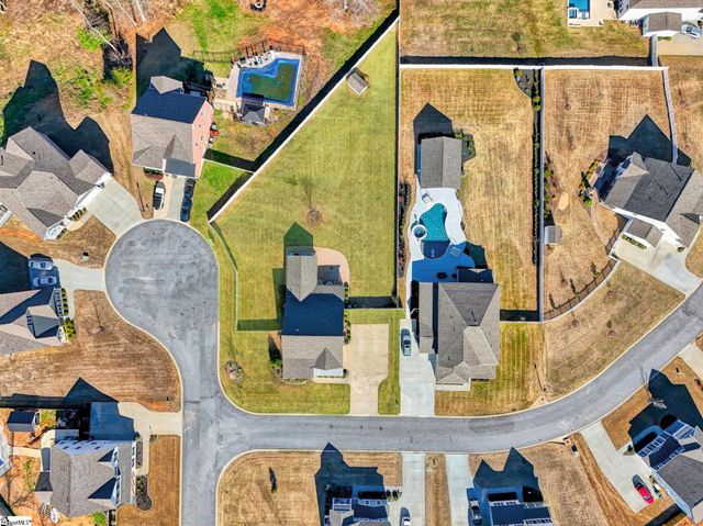 201 Deerview Trail, Simpsonville, SC 29680