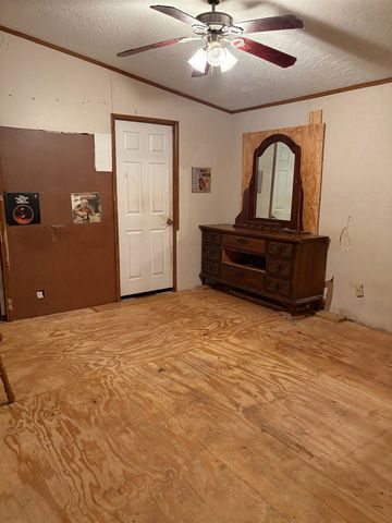 537 Highway 20, Schriever, LA 70395