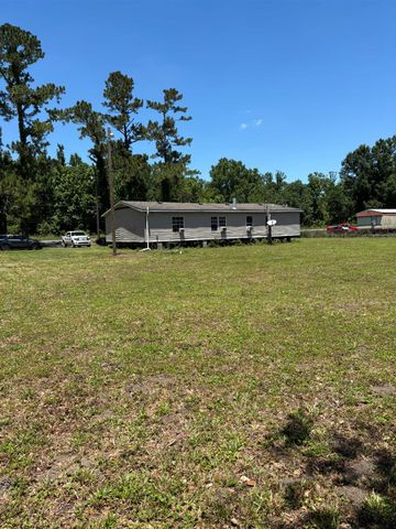 537 Highway 20, Schriever, LA 70395