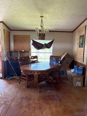 537 Highway 20, Schriever, LA 70395