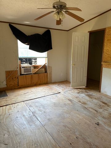 537 Highway 20, Schriever, LA 70395