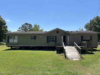 537 Highway 20, Schriever, LA 70395