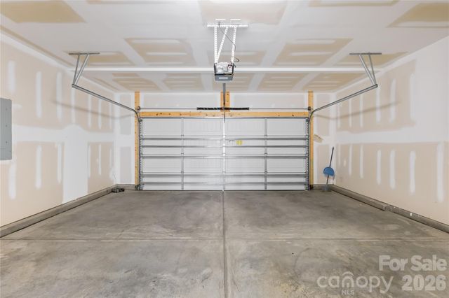 3823 Dahlia Drive, Harrisburg, NC 28075