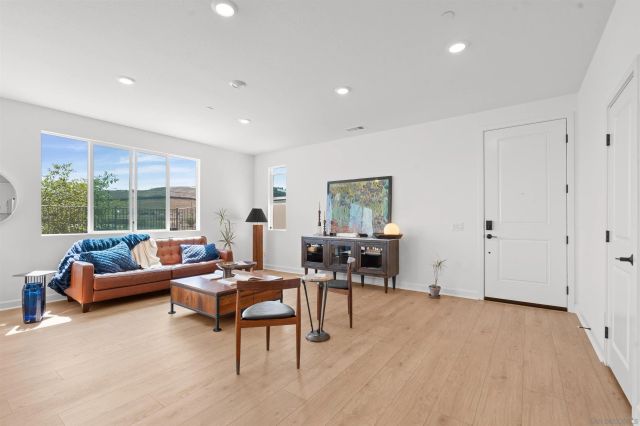 845 Hana Ave 2, Chula Vista, CA 91911
