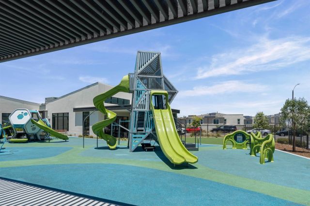 845 Hana Ave 2, Chula Vista, CA 91911