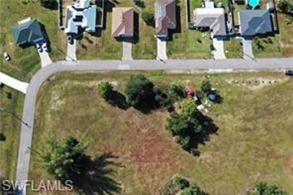 1623 SW 16th CT, CAPE CORAL, FL 33991 — photo 2