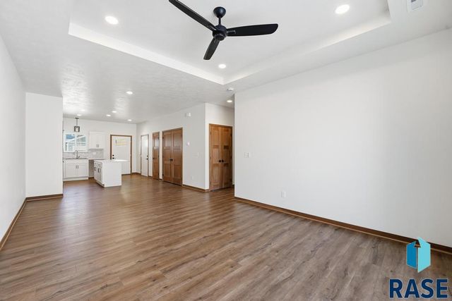 9209 W Ark Pl Place, Sioux Falls, SD 57106