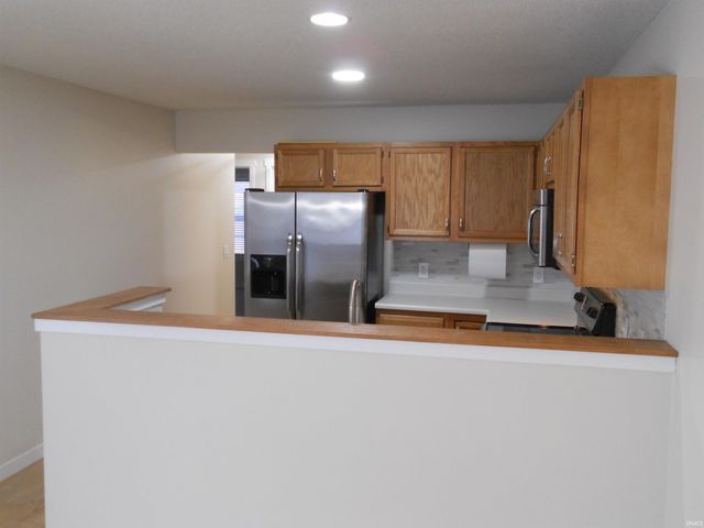 9837 La Mesa Drive, Fort Wayne, IN 46825