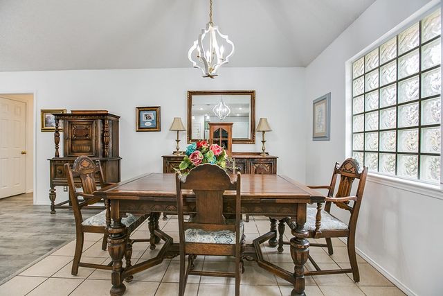 4546 Southern Oak Lane, San Angelo, TX 76904