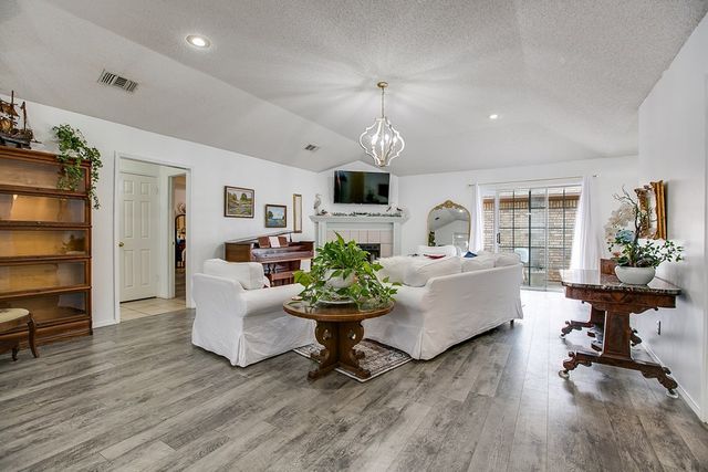 4546 Southern Oak Lane, San Angelo, TX 76904