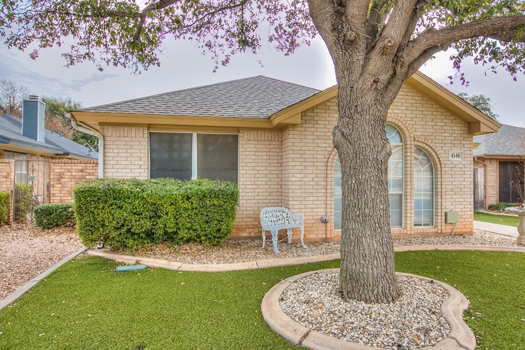 Image 4 of property listing at 4546 Southern Oak Lane, San Angelo, TX 76904
