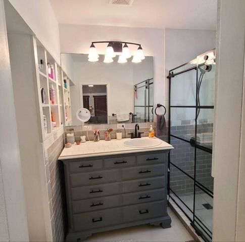 1425 Munger Street, Houston, TX 77023