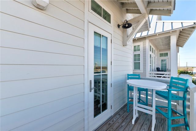 144 Barefoot Lane, Port Aransas, TX 78373