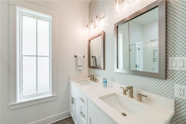 144 Barefoot Lane, Port Aransas, TX 78373