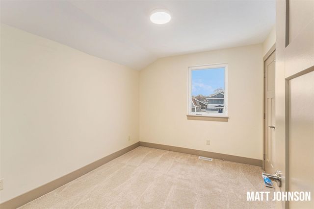 2109 Willard Avenue, Grand Rapids, MI 49507