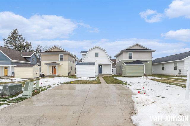 2109 Willard Avenue, Grand Rapids, MI 49507