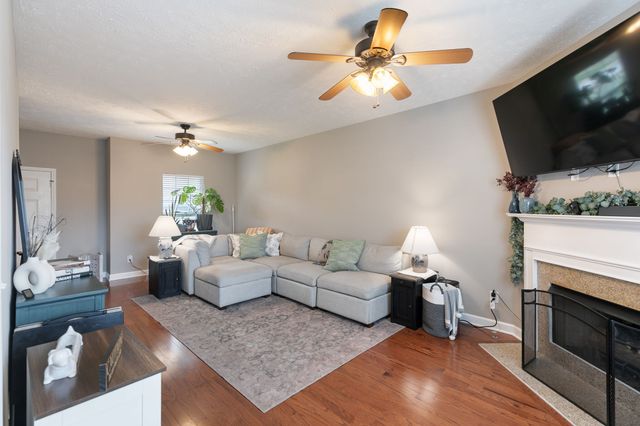 8109 Ochoa Ln, Brentwood, TN 37027