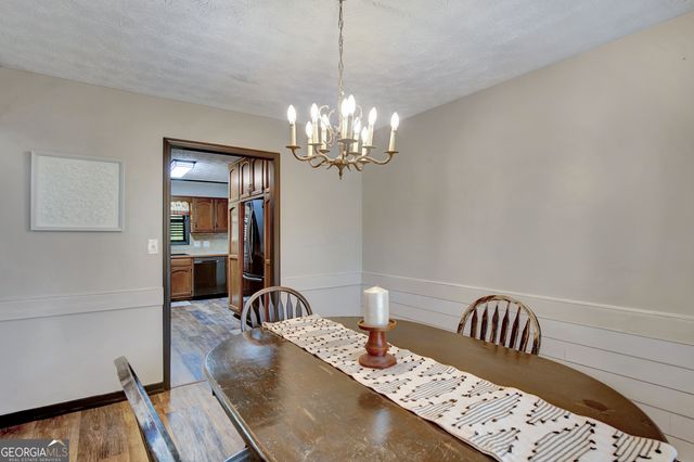 1188 Raymond Hill Road, Newnan, GA 30265