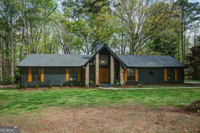 1188 Raymond Hill Road, Newnan, GA 30265