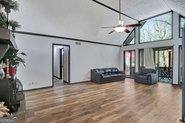 1188 Raymond Hill Road, Newnan, GA 30265