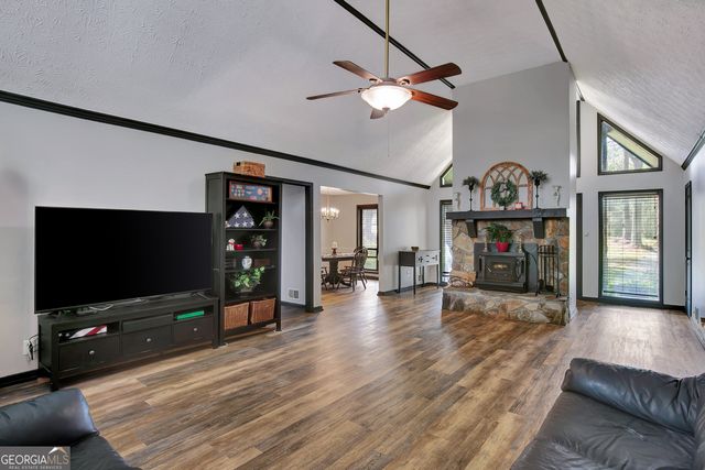 1188 Raymond Hill Road, Newnan, GA 30265