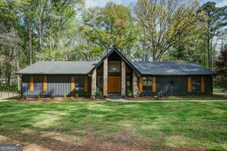 1188 Raymond Hill Road, Newnan, GA 30265