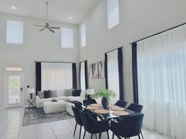 1044 Grace Court NE, Rio Rancho, NM 87144