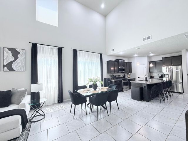 1044 Grace Court NE, Rio Rancho, NM 87144