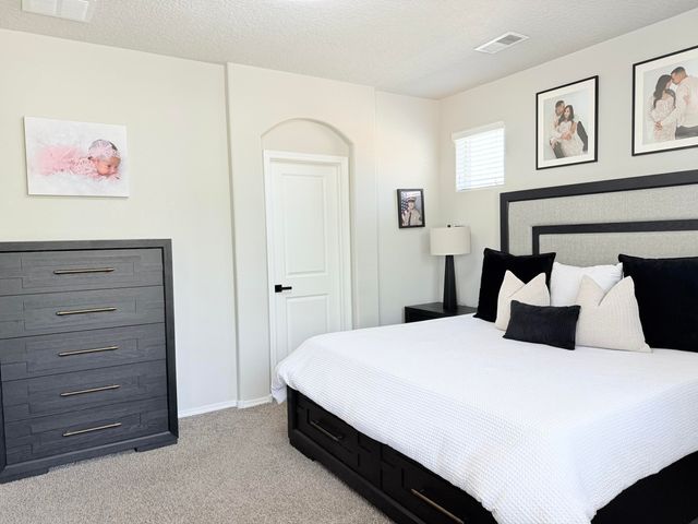 1044 Grace Court NE, Rio Rancho, NM 87144