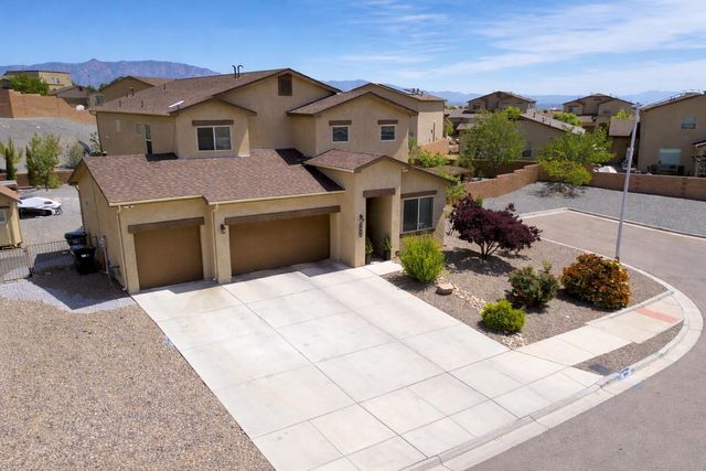 1044 Grace Court NE, Rio Rancho, NM 87144