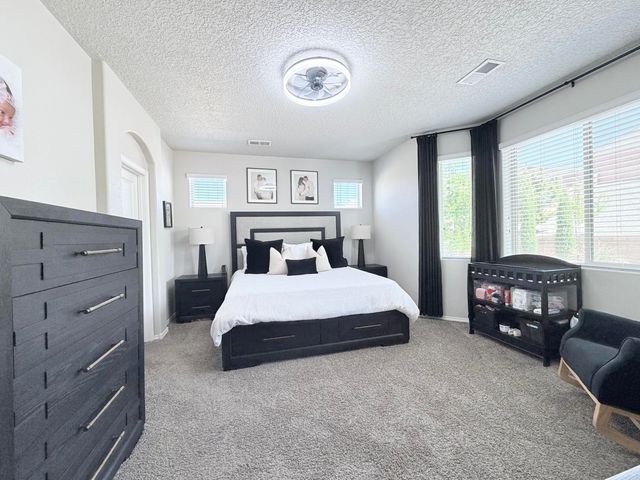 1044 Grace Court NE, Rio Rancho, NM 87144