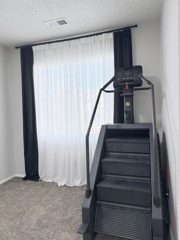 1044 Grace Court NE, Rio Rancho, NM 87144