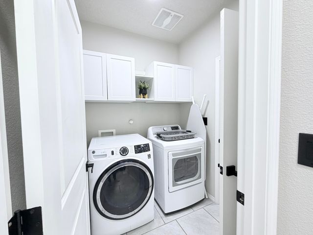 1044 Grace Court NE, Rio Rancho, NM 87144