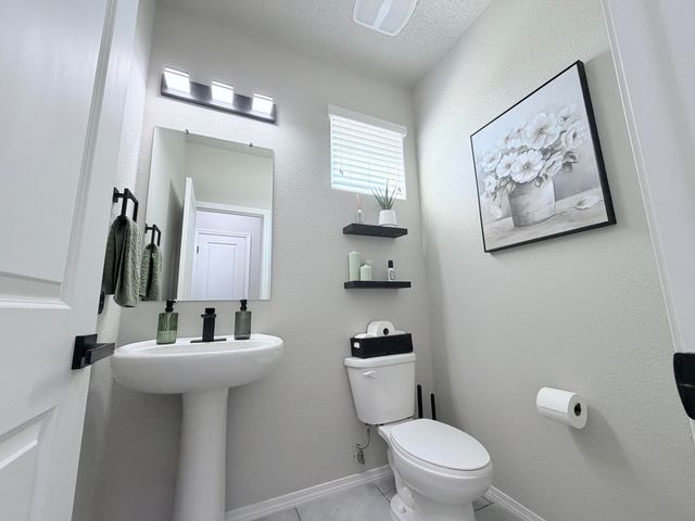 1044 Grace Court NE, Rio Rancho, NM 87144
