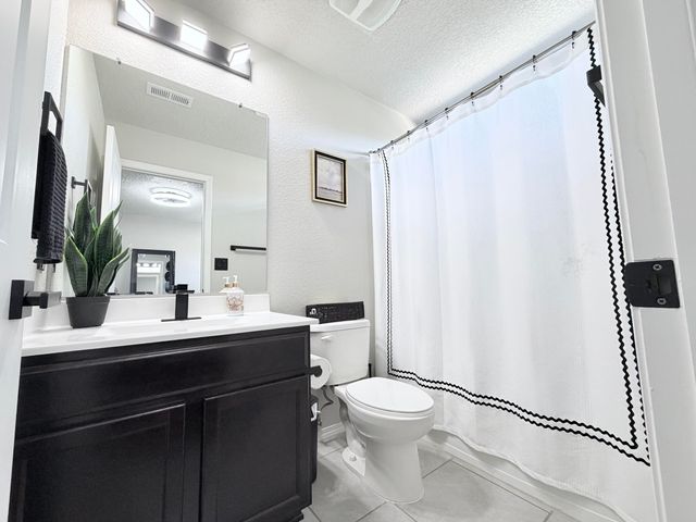 1044 Grace Court NE, Rio Rancho, NM 87144