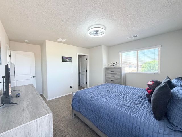 1044 Grace Court NE, Rio Rancho, NM 87144