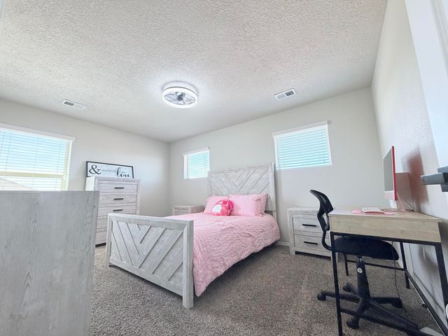 1044 Grace Court NE, Rio Rancho, NM 87144
