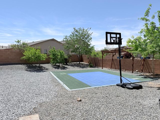 1044 Grace Court NE, Rio Rancho, NM 87144
