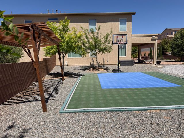 1044 Grace Court NE, Rio Rancho, NM 87144