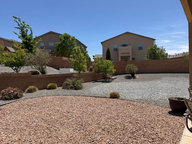 1044 Grace Court NE, Rio Rancho, NM 87144