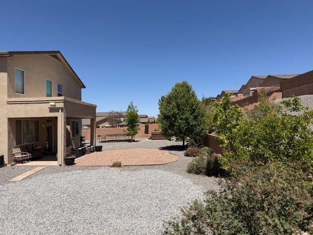 1044 Grace Court NE, Rio Rancho, NM 87144