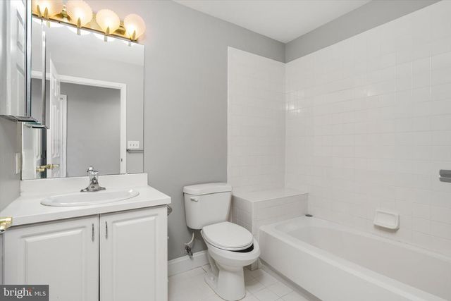 4 DOUGLAS FIR CT, Princeton, NJ 08540
