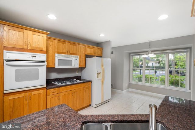 4 DOUGLAS FIR CT, Princeton, NJ 08540