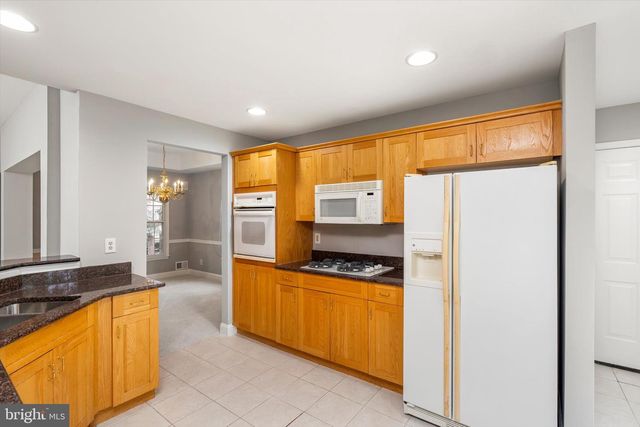 4 DOUGLAS FIR CT, Princeton, NJ 08540