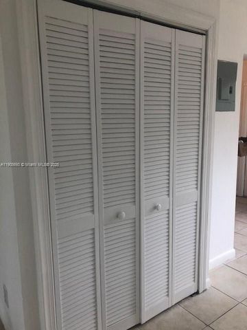 4672 NW 9th Dr 4672, Plantation, FL 33317