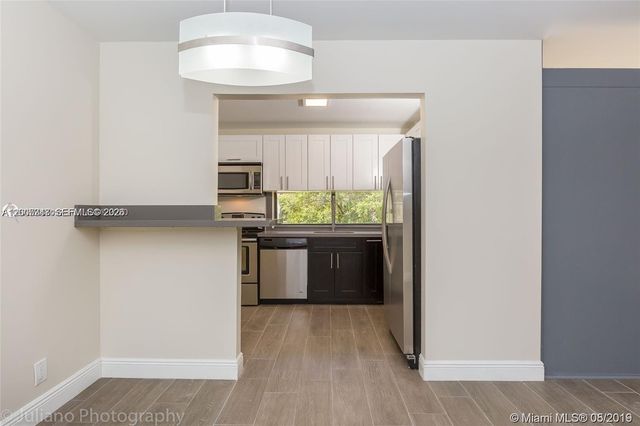 16919 N Bay Rd 218, Sunny Isles Beach, FL 33160