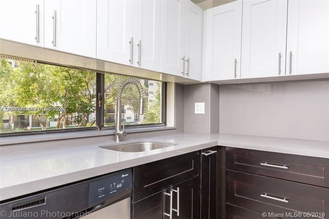 16919 N Bay Rd 218, Sunny Isles Beach, FL 33160