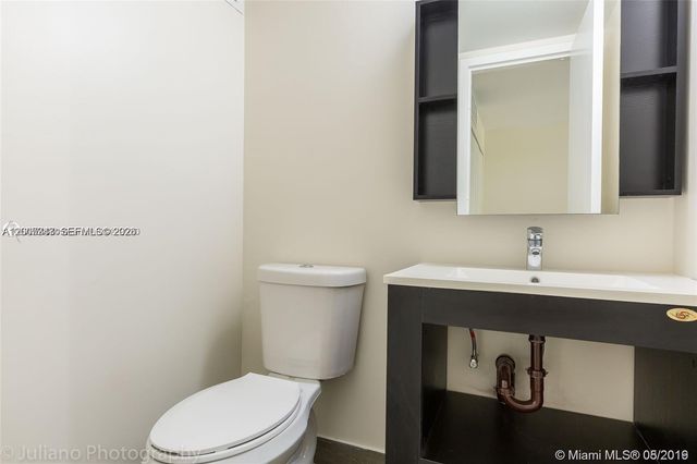 16919 N Bay Rd 218, Sunny Isles Beach, FL 33160